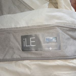 This is the bottom (only) of a sleep number queen mattress ile.